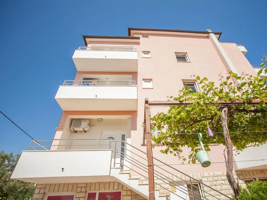 Apartments Kairos Seget Vranjica